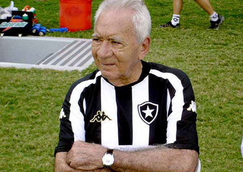 O craque depois da aposentadoria. FOTO: site oficial do Botafogo