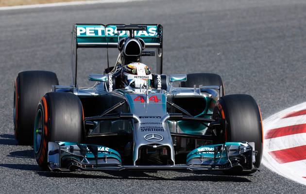 A Mercedes de Hamilton dominou a primeira parte do campeonato. FOTO: FIA