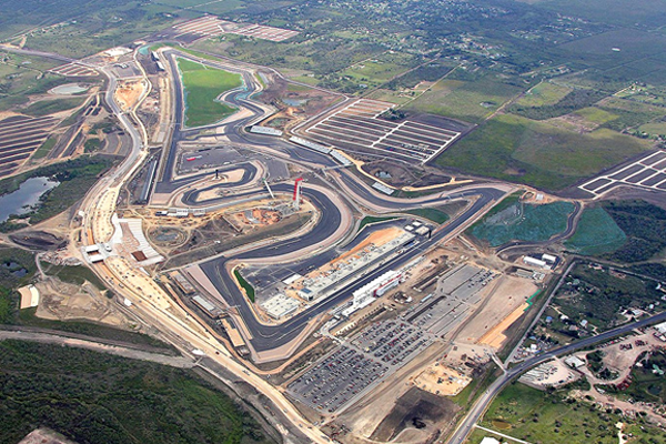Vista aérea do Circuito das Américas, em Austin, Texas, onde atualmente se realiza o GP dos Estados Unidos da história. FOTO: sportv.globo.com