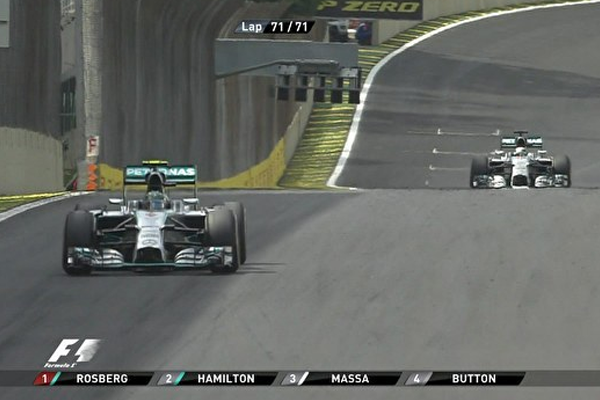 Desta vez foi Rosberg que ficou a frente em mais uma dobradinha da Mercedes. FOTO: globoesporte.globo.com