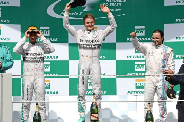 Nico Rosberg volta a vencer após 7 corridas. Hamilton chega em segundo e Felipe Massa da Willians completou o pódio. FOTO: AFP.