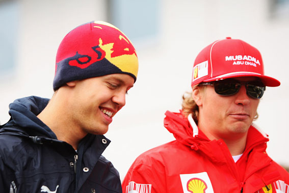 Vettel e Raikkonen tentarão em 2015 reconduzir a Ferrari no caminho das vitórias. FOTO: www.in4ride.net. 