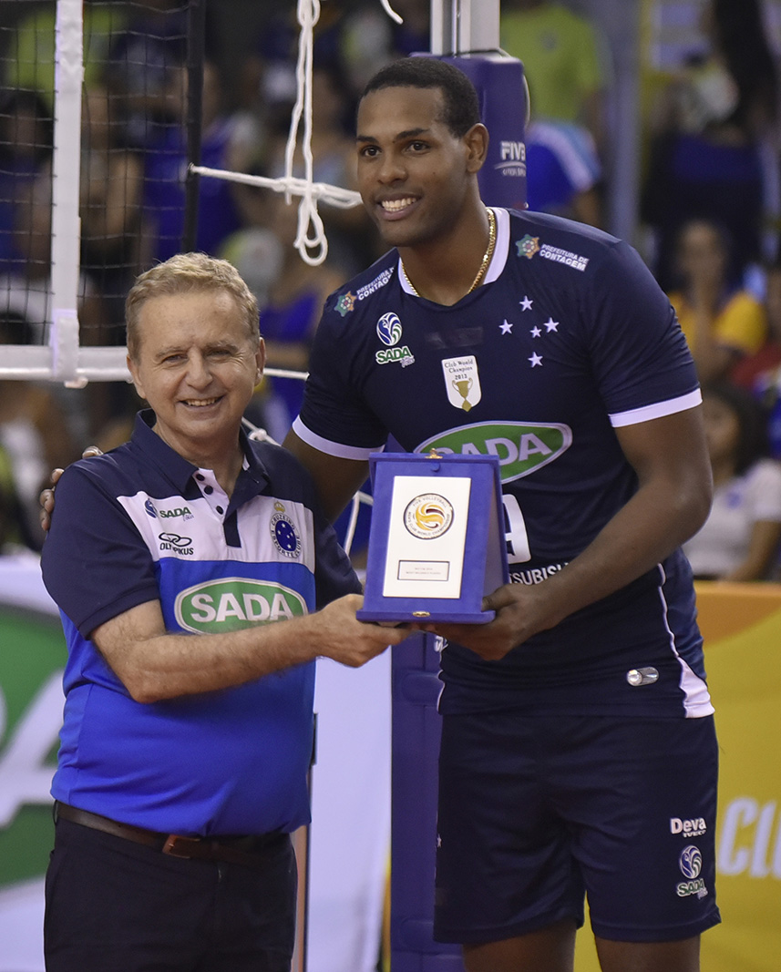O cubano Leão é eleito MVP da competição. FOTO: Douglas Magno / DM Press / SADA Cruzeiro