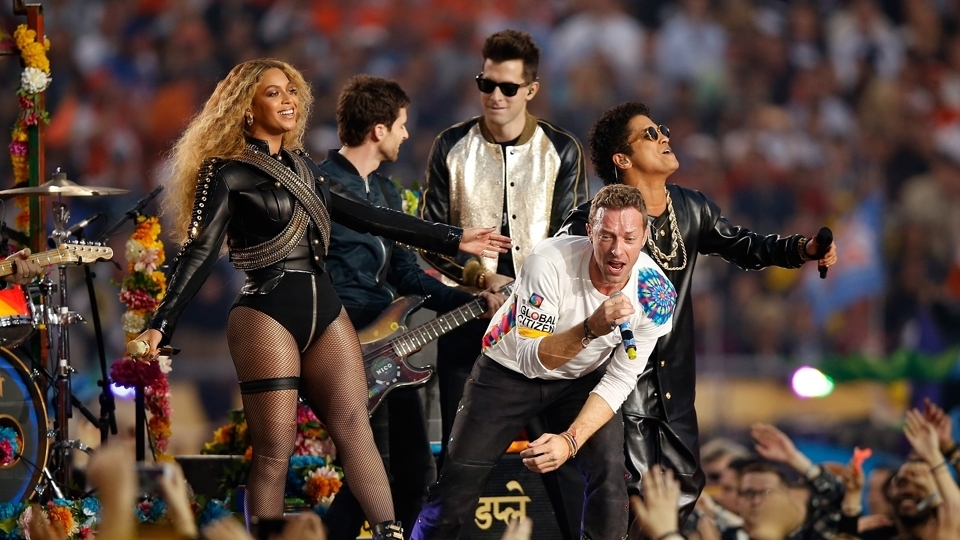 Halftime com Coldplay, Beyoncé e Bruno Mars. FOTO: Getty Images