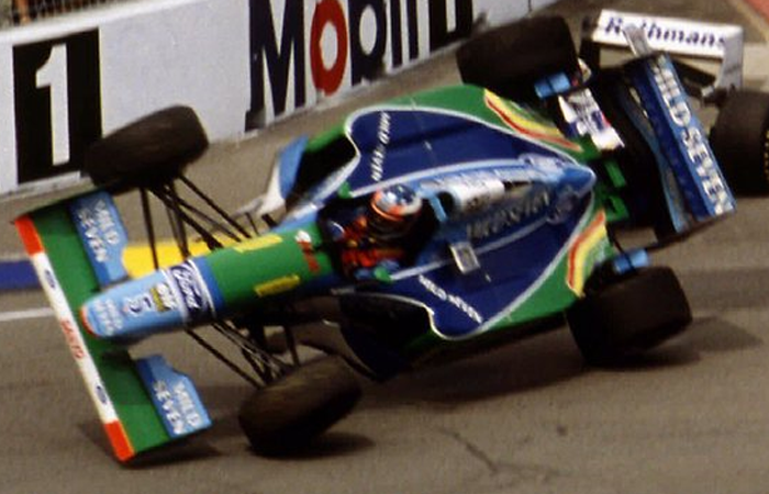 Schumacher “decola” e conquista seu primeiro título na Fórmula 1. FOTO: www.foxsports.com.au
