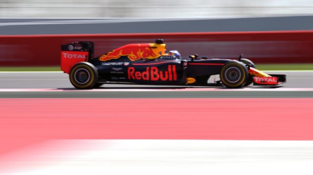 Daniel Ricciardo liderou boa parte da corrida, mas terminou a mesma em quarto. FOTO: formula1.com