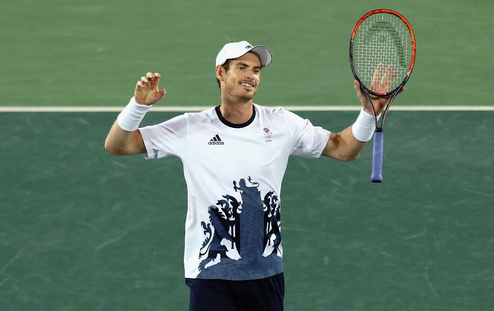 Murray, meio sem jeito, muito sem fôlego, comemora o ouro, segundo em sequência nos Jogos Olímpicos. FOTO: Rio 2016/Julian Finney