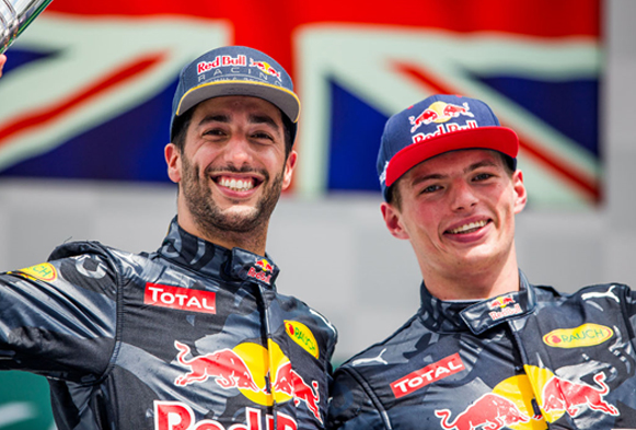 Ricciardo e Verstappen 