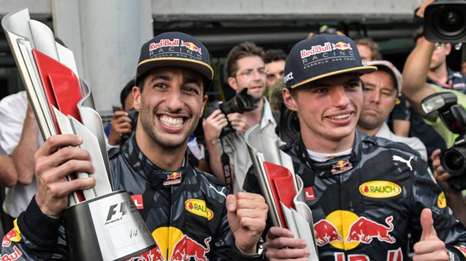 Ricciardo e Verstappen iniciam a temporada pela Red Bull em 2018. 