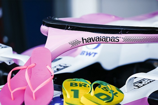 Patrocínio da Havaianas no halo da Force India. 